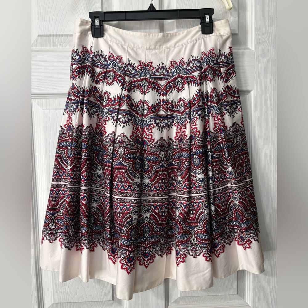 Talbots White Red Blue Paisley Patterned Pleated Skirt Size 8 Women’s